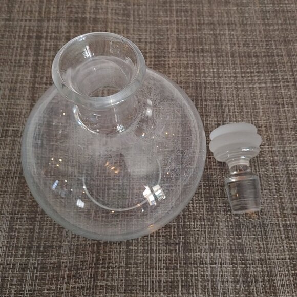 Liquor Glass Decanter with Frosted Sphere Ball Stopper - Picture 2 of 6